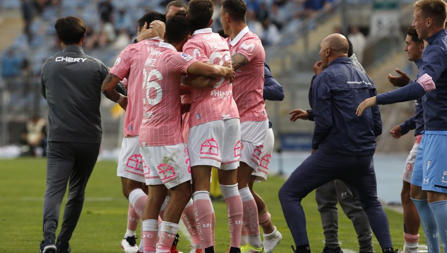 Universidad Católica "a lo campeón" le gana a O'Higgins y le "susurra" a Colo Colo