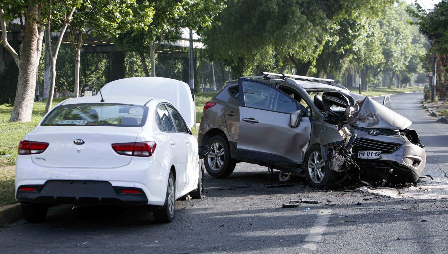 Violento accidente en Maipú dejó al menos ocho heridos, uno de ellos de gravedad