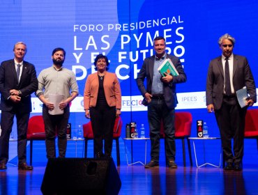 Posible brote de Covid-19 obliga a poner en pausa la campaña presidencial a menos de tres semanas de las elecciones