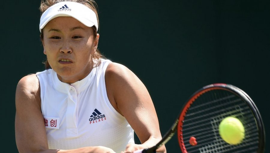 Peng Shuai, estrella del tenis chino, acusa de abuso sexual a un alto funcionario del Gobierno
