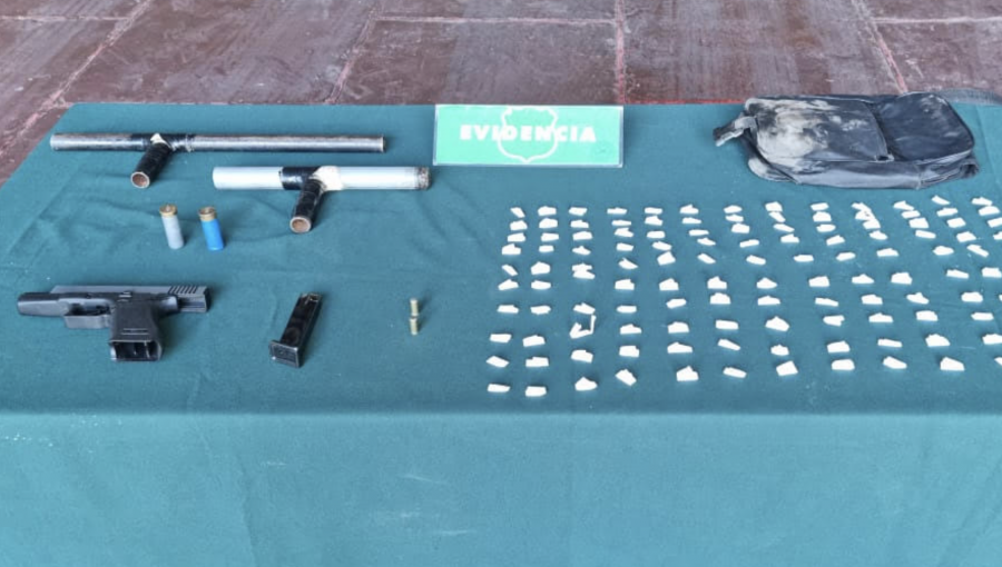 Sorprenden a cuatro sujetos portando armas de fuego, municiones y droga en población de Los Andes