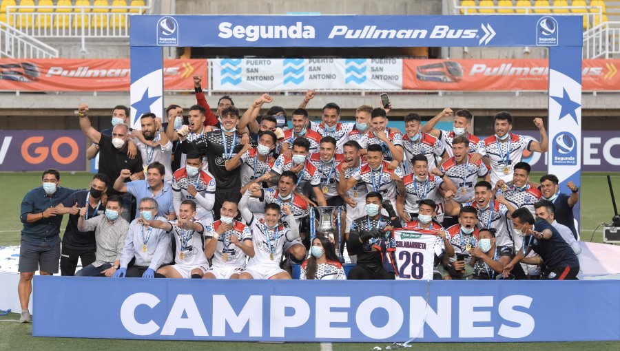 Deportes Recoleta venció a San Antonio Unido y se consagró campeón de la Segunda División