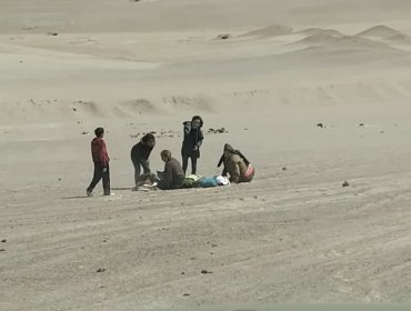 Rescatan con vida a familia de migrantes que se extravió en el desierto tras ingresar a Arica por paso no habilitado desde Perú