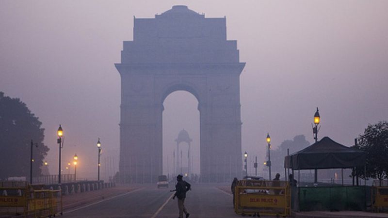 Escuelas y universidades de Nueva Delhi cierran de forma indefinida por la contaminación del aire