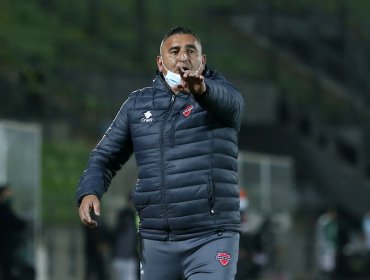 DT de Ñublense adelanta la Supercopa ante la UC: "Es un honor enfrentar a un equipo que ha sido sensación"