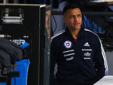 Alexis es portada en Italia por su lesión en la Roja ante Ecuador