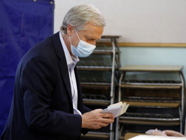 Kast y votación en el extranjero: "Estaba más ocupado en hacer huevos revueltos"