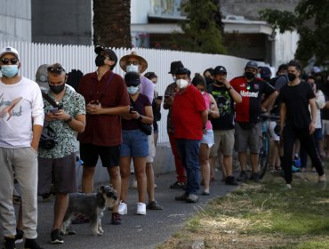 Aún se reportan filas de electores en algunos locales de votación pese a cierre de mesas