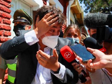 "Me pegaron patadas por abajo, me amenazaron": Periodista de CQC entrega su versión tras agresión a miembro del comando de Enríquez-Ominami
