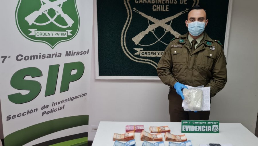 Detienen a hombre que intentó sobornar a carabinero con $8 millones en Puerto Montt: portaba más de un kilo de droga
