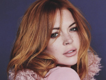Lidsay Lohan anuncia su compromiso con dulces fotografías en redes sociales 