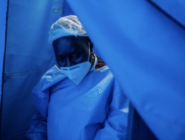 La OMS advierte sobre un "alto riesgo de contagio" de la nueva variante del coronavirus en todo el mundo