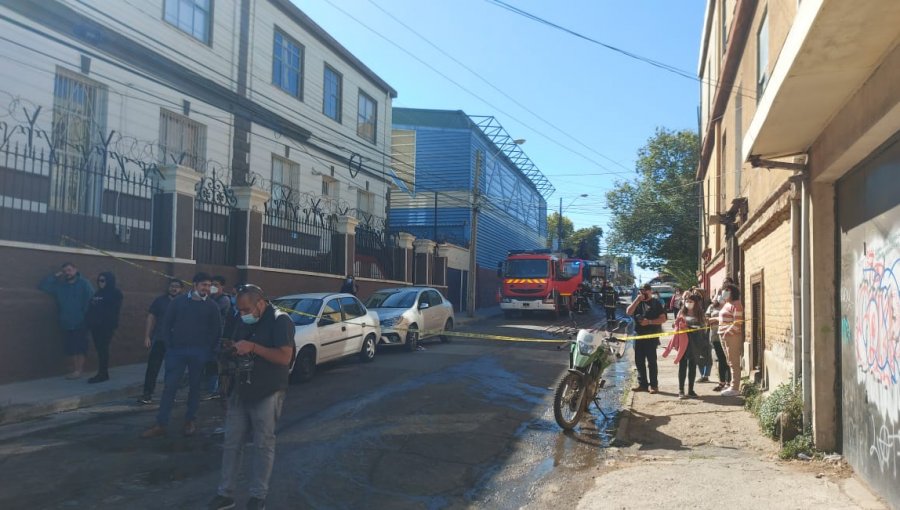 Adulto mayor falleció en incendio que afectó a una vivienda en el cerro Playa Ancha de Valparaíso