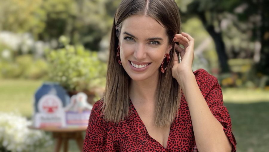 Millaray Viera encanta en redes sociales con fotografía de su etapa escolar