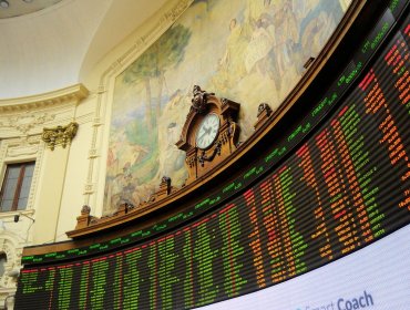 Bolsa de Comercio de Santiago reaccionó positivamente al rechazo del cuarto retiro de las AFP