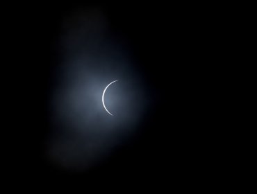 Eclipse solar se pudo ver desde la Antártida: No se repetirá en Chile hasta 2048