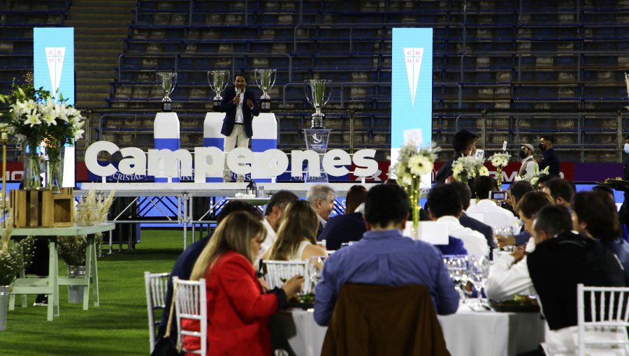 La UC celebró el tetracampeonato con una cena en San Carlos de Apoquindo