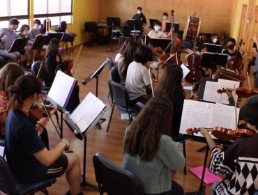 Estudiantes de colegios municipales de Villa Alemana pueden acceder a clases gratuitas de música