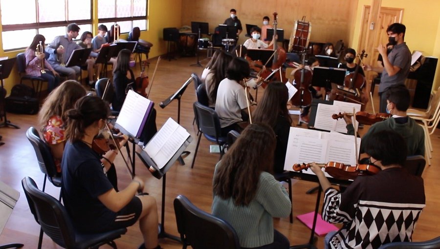 Estudiantes de colegios municipales de Villa Alemana pueden acceder a clases gratuitas de música