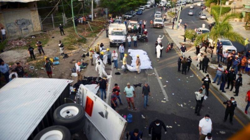 Al menos 49 muertos deja accidente de un camión en México que transportaba migrantes centroamericanos