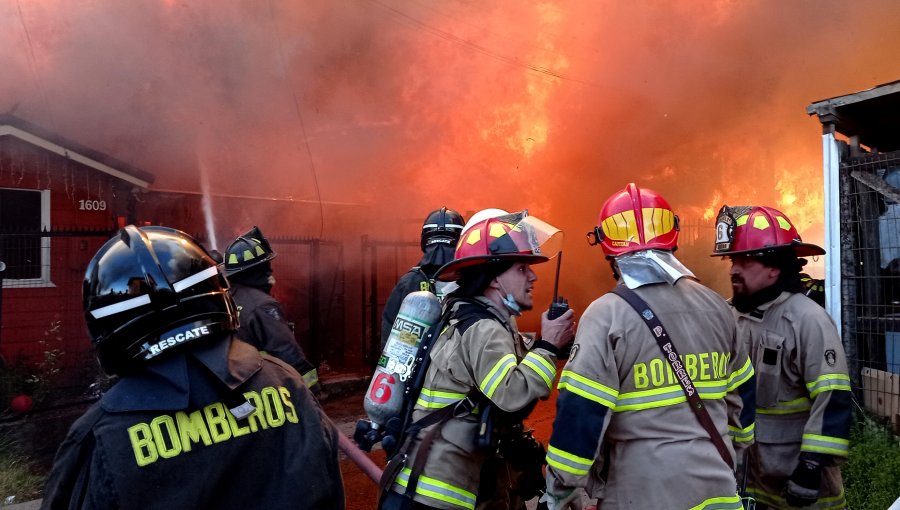 Ministros del Interior y de Vivienda viajan a Castro para recorrer zona afectada por megaincendio