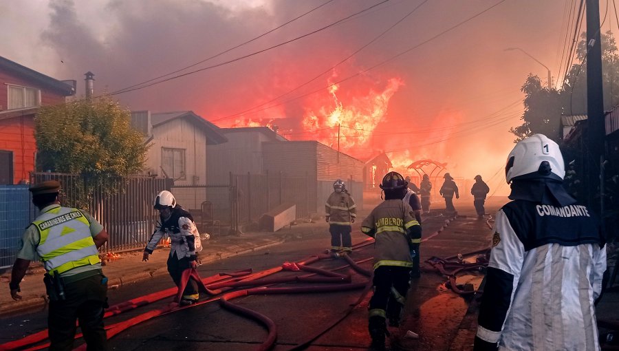 Megaincendio en Castro: Gobierno anunció bonos para familias afectadas