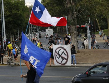 Adherentes de Kast y de Boric se enfrentaron en la Plaza Italia