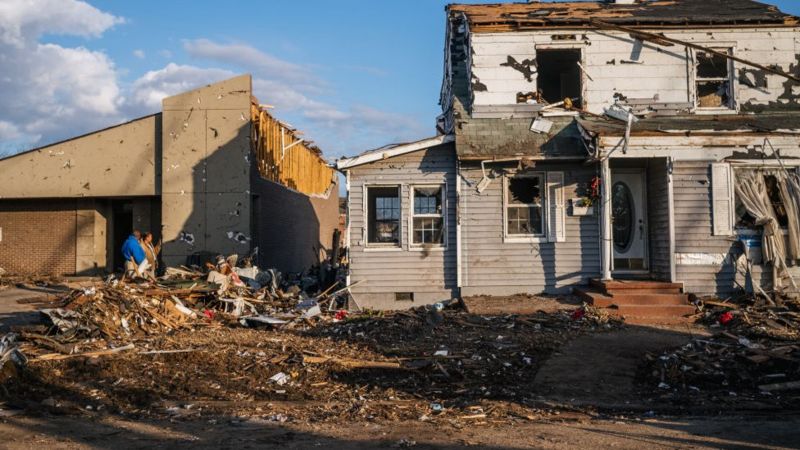 La devastadora supercélula de tornados que recorrió 482 kilómetros desde Arkansas a Kentucky en EE.UU.