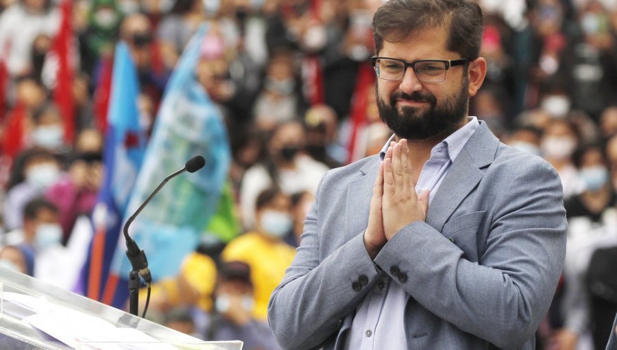 "Es un gran honor": Gabriel Boric valoró respaldo de Michelle Bachelet a su candidatura presidencial
