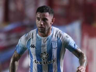 Eugenio Mena está en la mira de la U para la temporada 2022, aunque la UC también lo observaría