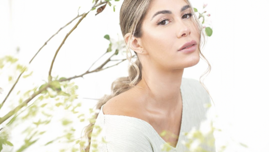 Laura Prieto cautiva en redes sociales con sensuales fotografías en lencería