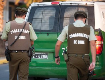 Mujer fue detenida tras golpear a su pareja afuera de local de votación donde sería vocal mesa en Lota