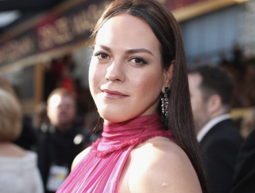 Con íntimo poema, Daniela Vega celebró el resultado de las elecciones presidenciales: “Las hojas de este árbol son perennes”