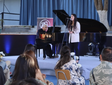 Vecinos de Quilpué disfrutaron concierto de piano de Roberto Bravo
