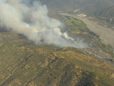 Decretan Alerta Roja en Machalí y Requínoa por incendio forestal que amenaza a líneas de alta tensión