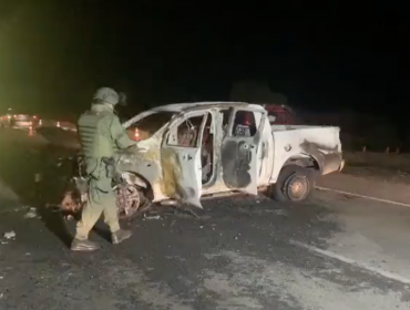 Encapuchados balearon al conductor y quemaron una camioneta en Ercilla: víctima recibió ocho perdigones en su hombro izquierdo
