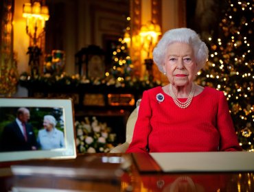 Detienen a hombre que ingresó con una ballesta al castillo de Windsor para "asesinar" a la Reina Isabel II