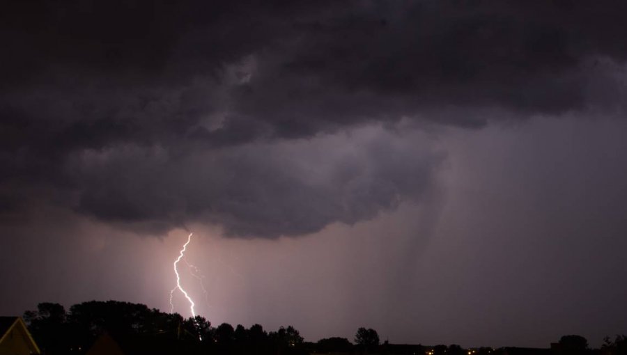 Declaran Alerta Temprana Preventiva para ocho comunas de la región de O'Higgins por tormentas eléctricas