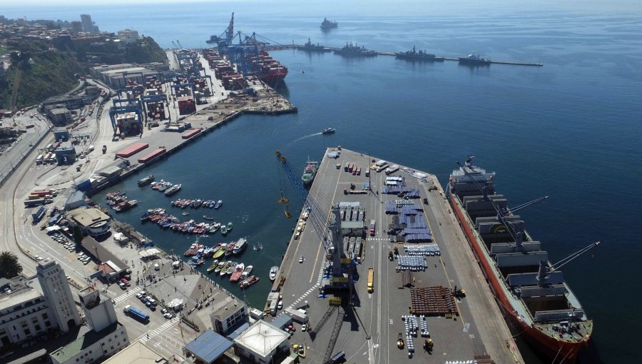 Agunsa anuncia que invertirá 15 millones de dólares en el espigón del puerto de Valparaíso