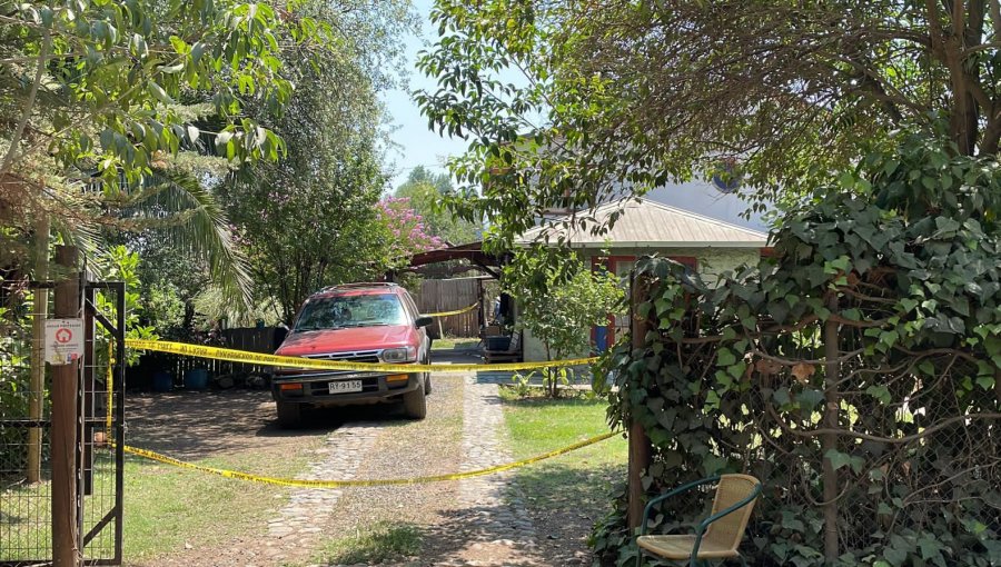 Investigan presunto parricidio y posterior suicidio en Codegua: pareja fue hallada sin vida al interior de un domicilio