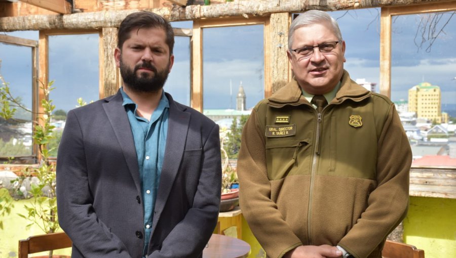 Presidente electo Gabriel Boric sostuvo una reunión protocolar con el general director de Carabineros Ricardo Yáñez