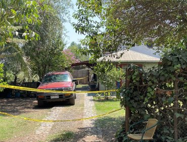 Investigan presunto parricidio y posterior suicidio en Codegua: pareja fue hallada sin vida al interior de un domicilio