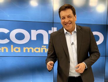 Julio César Rodríguez evidenció su lucha con su cabello: “No puedo detener este rubio”