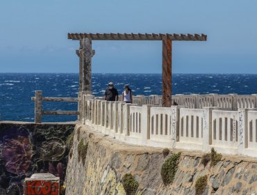 Embajadora del Reino Unido en Chile fue víctima de la delincuencia durante un paseo familiar en la costa de Valparaíso