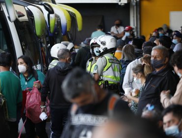 Estiman que 287 mil personas saldrán desde terminales de buses de la región Metropolitana por Año Nuevo
