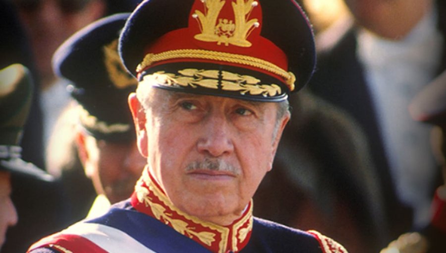 Concejo municipal de Punta Arenas retira calidad de “Ciudadano Distinguido” a Pinochet y buscarán declarar “Hijo Predilecto” a Boric