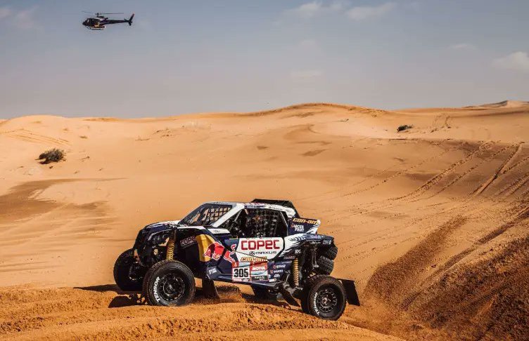 "Chaleco" López vio reducida su ventaja, pero sigue líder en prototipos ligeros del Rally Dakar