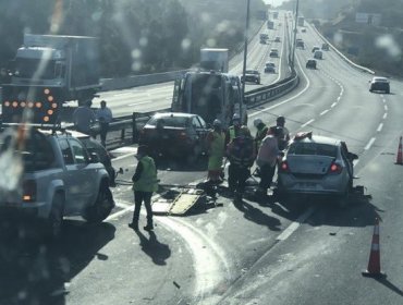 Un fallecido y dos personas heridas deja accidente múltiple a la altura de Curacaví en la ruta 68