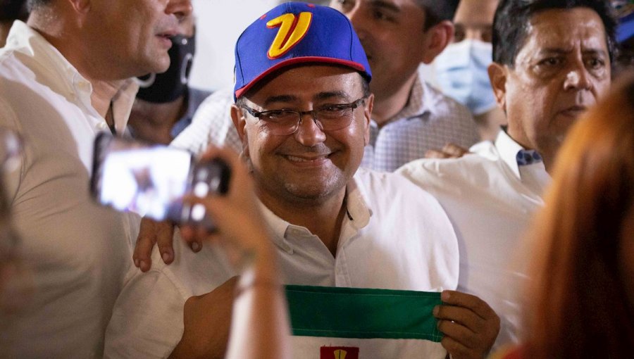 Oposición venezolana logra un triunfo simbólico al ganar las elecciones en Barinas, estado natal de Hugo Chávez