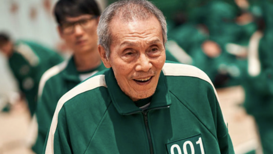 A los 77 años, jugador 001 de “El juego del calamar” gana el Globo de Oro